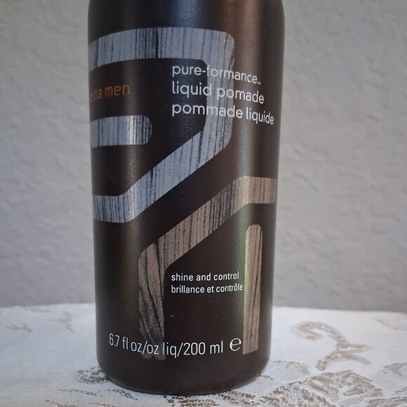 Aveda Men's Bundle Pure-formance Exfoliating Shampoo, Pomade, & Grooming Kit - Picture 7 of 15